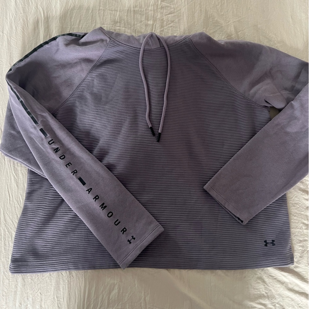 Under Armour Sweatshirt